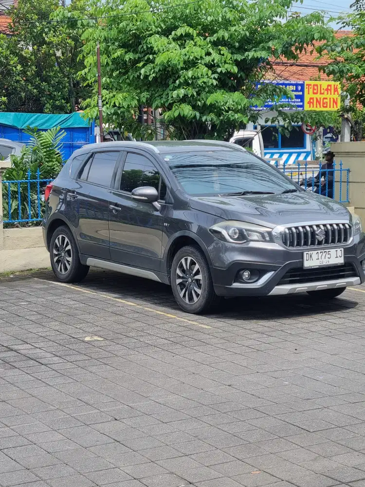 Suzuki SX4 2018 Bensin