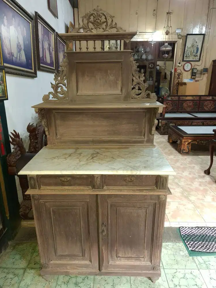 Bifet Eropa Warna Hitam Antik