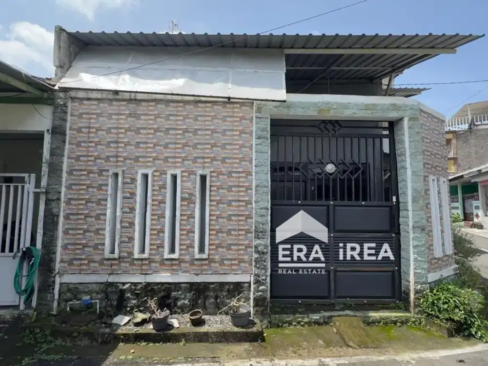 RUMAH DIJUAL DI SOLO DEKAT TAMAN JAYAWIJAYA MOJOSONGO
