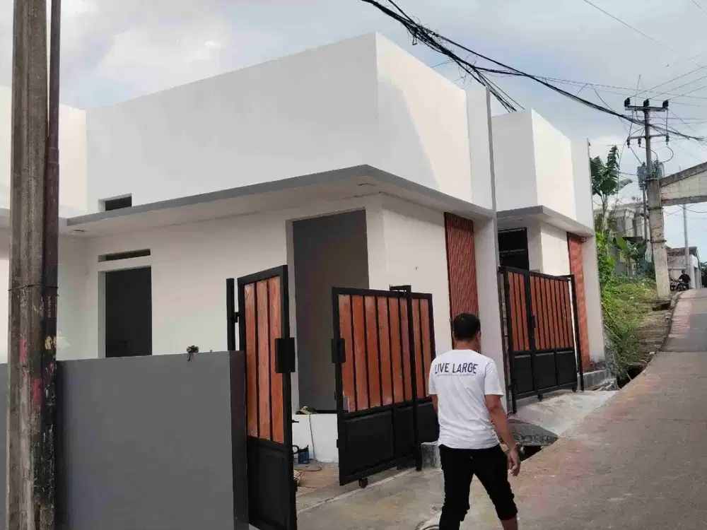 Rumah redy SHM bisa KPR  dekat pintu masuk tol sawangan depok