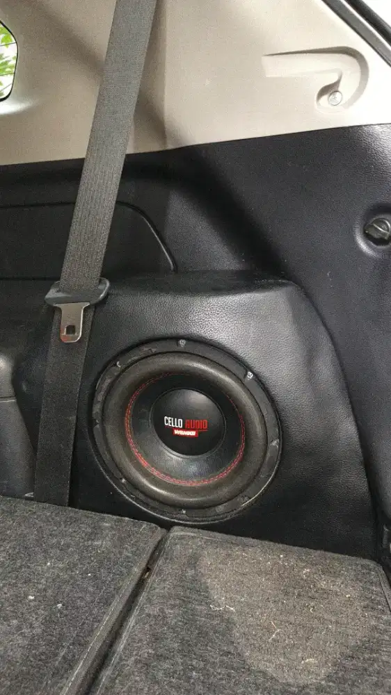 Subwoofer cello w8mkII 8 inc custom bok captiva