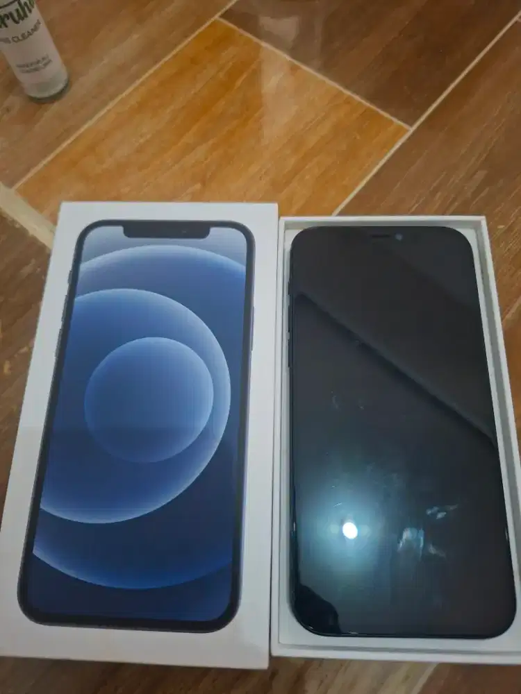 Dijual HP bekas iphone 12