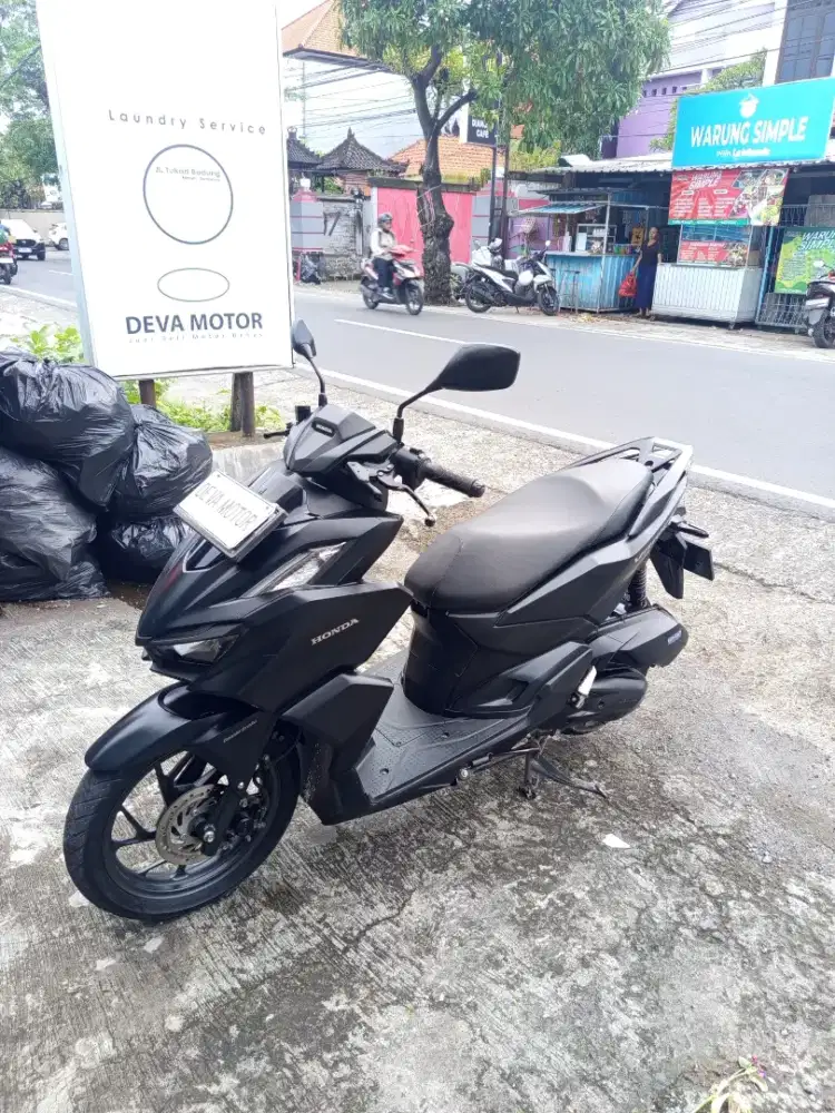 Vario 160 hitam Deva motor