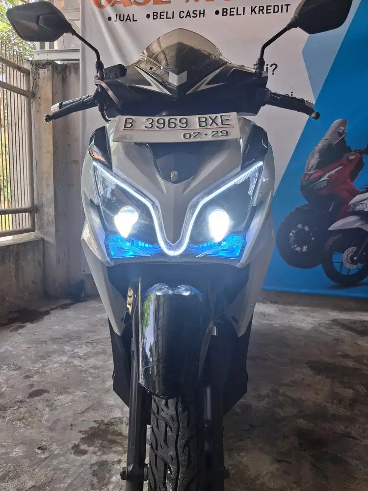 (A) Honda Vario 125 Kzr tahun 2014