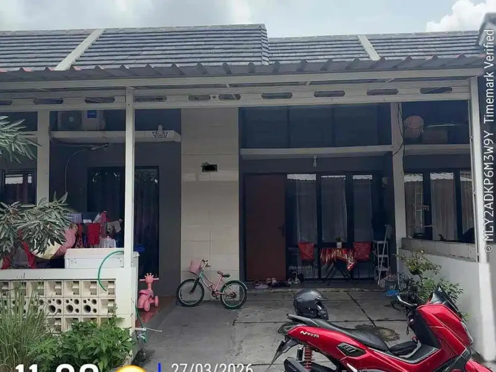 rumah cluster fasilitas kolam renang over kredit 70 juta di Sepatan