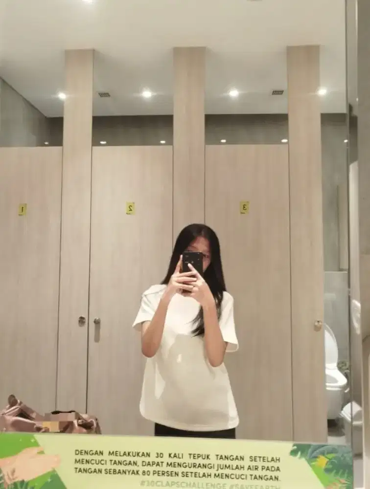 cari loker host live daerah jakarta barat