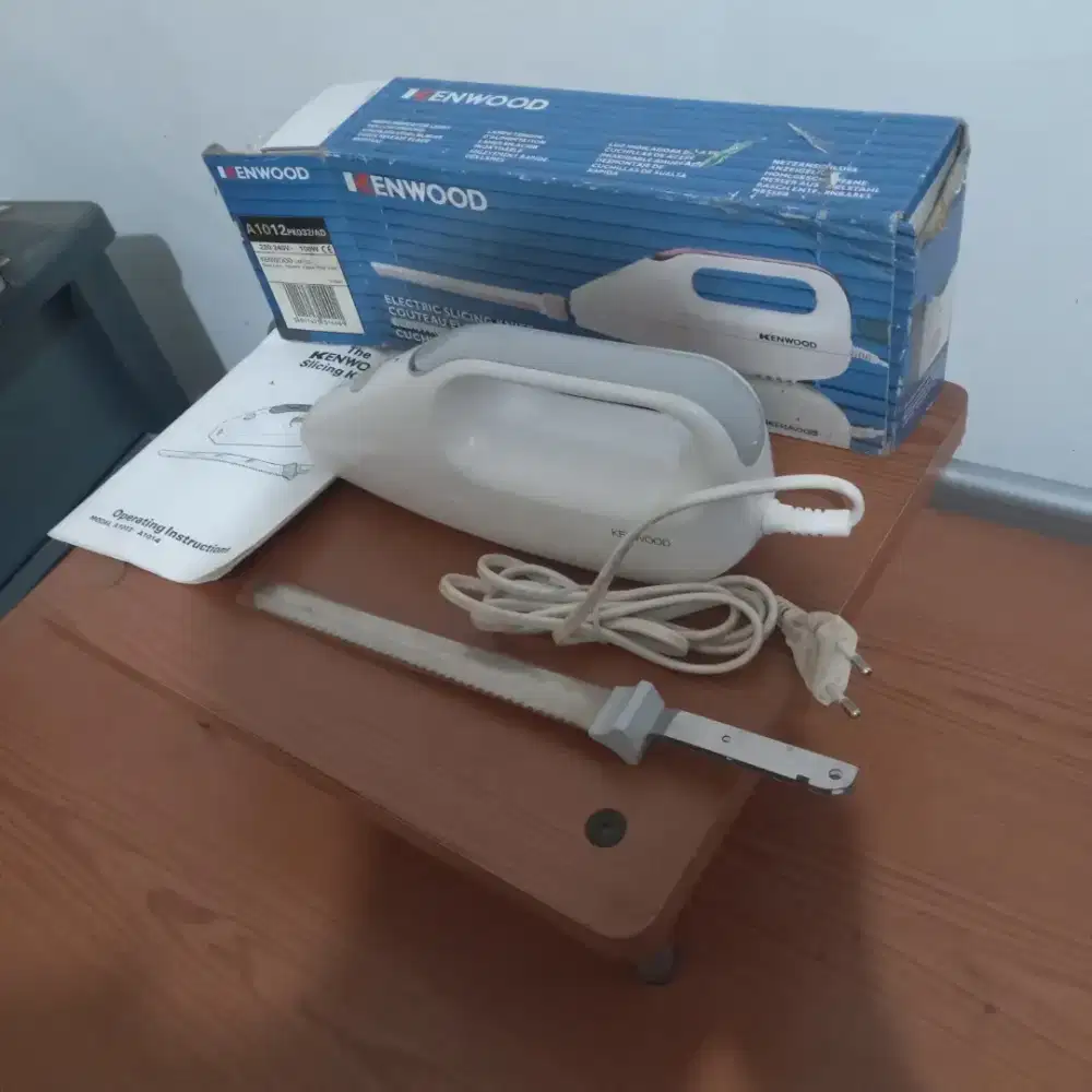 Mesin Electrik Pemotong Daging/makanan
Kenwood A1012
USA simple Baru