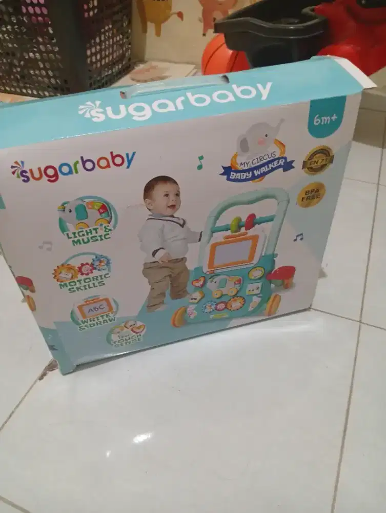 Baby Push Walker (Dorongan Bayi)