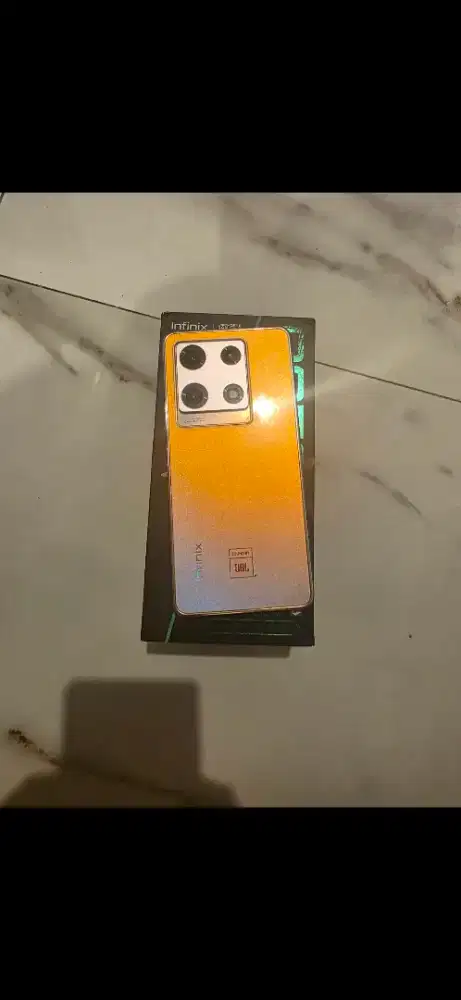 Infinix note 30 pro 8/256 AMOLED 5000mAh hp bekas