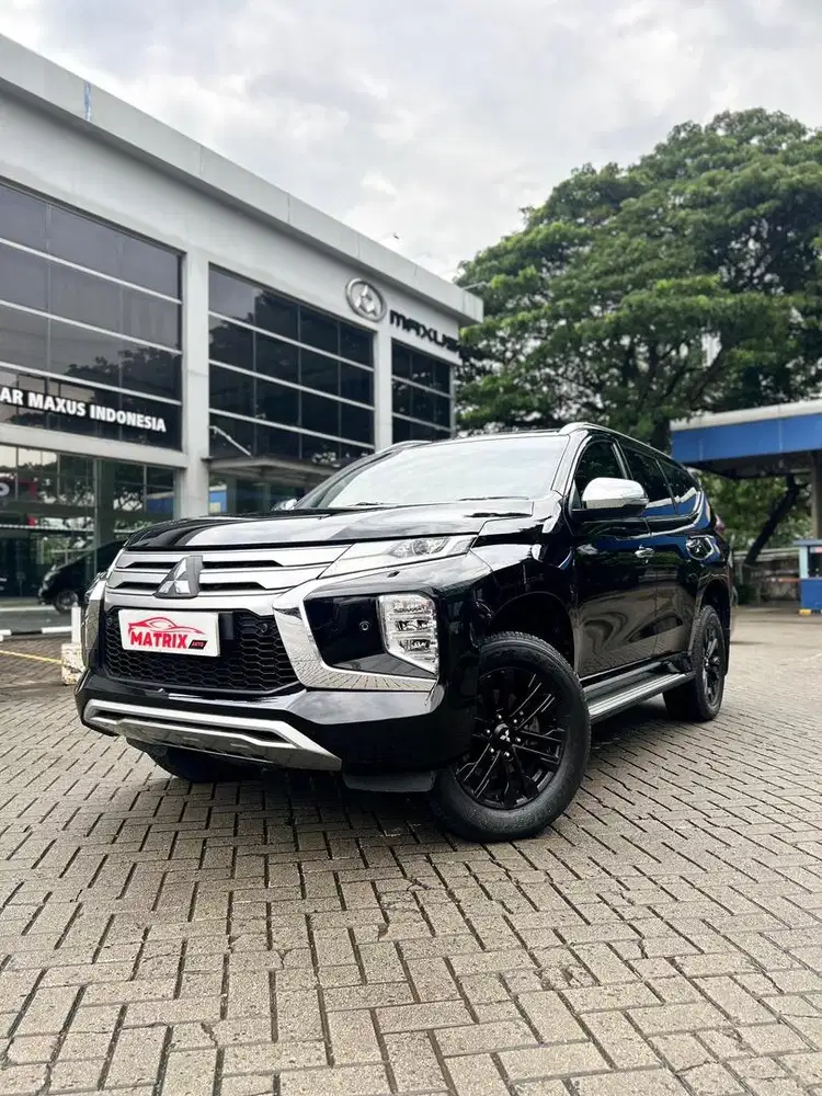 Mitsubishi pajero Sport dakar 4x2 Nik 2023 Black Siap pakai