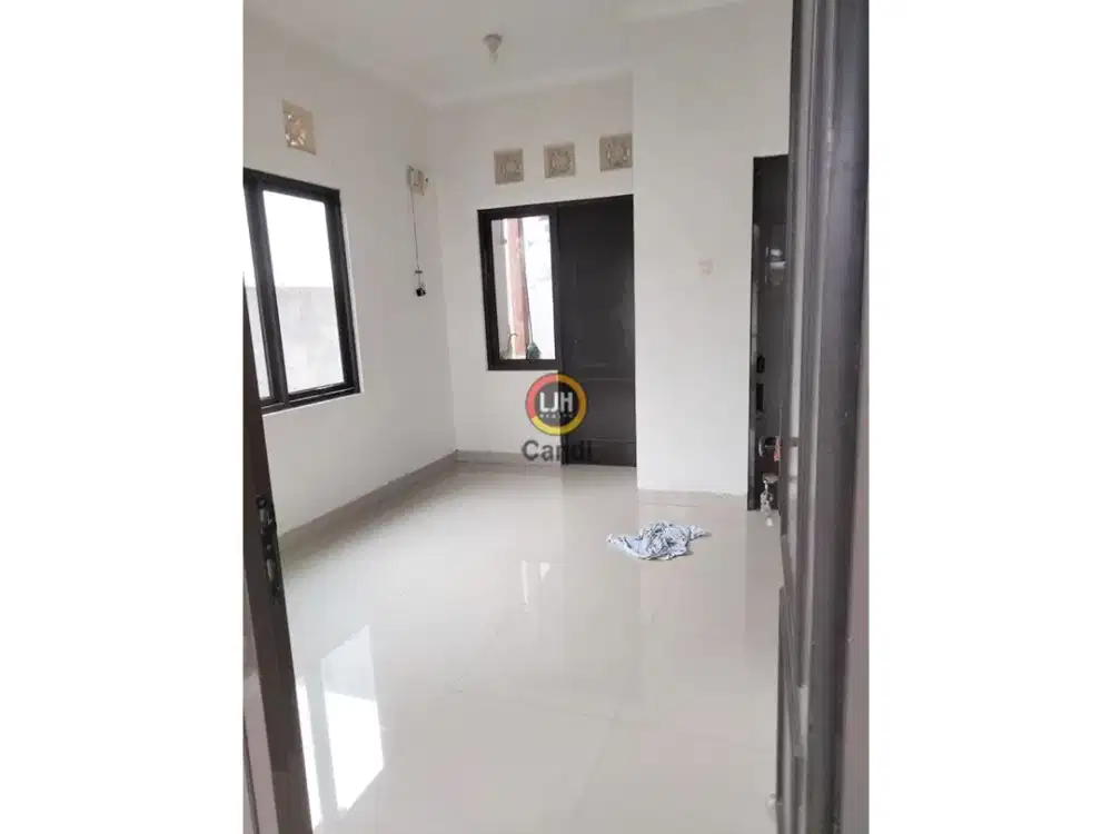Rumah di Taman Seminyak Teras Bali Mijen Semarang