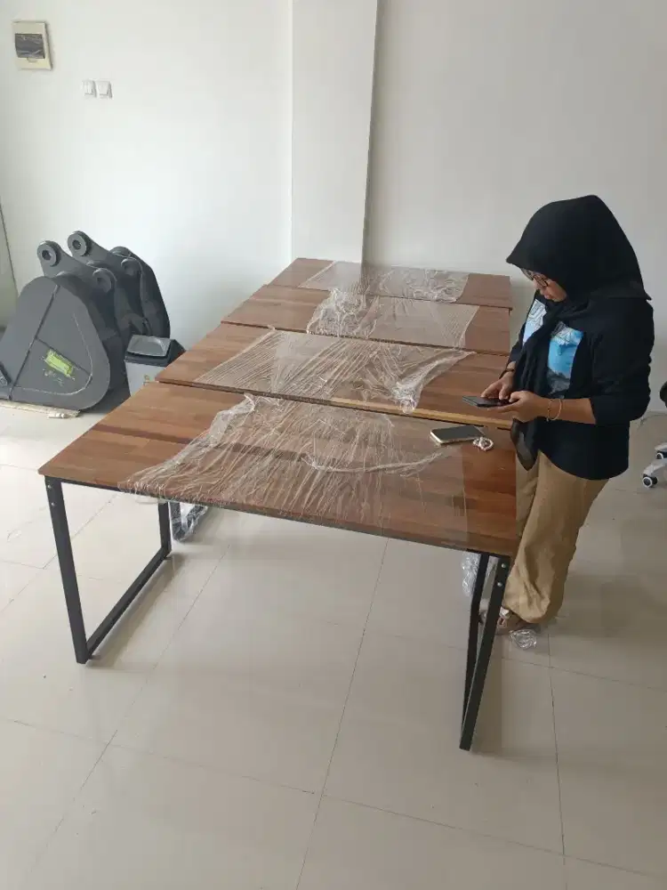 MEJA PREMIUM AESTHETIC 700.000 JADI 557.000 !