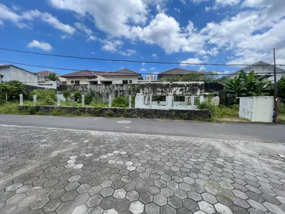 Dijual tanah cantik dan strategis lokasi  150 meter jl raya seturan yogyakarta