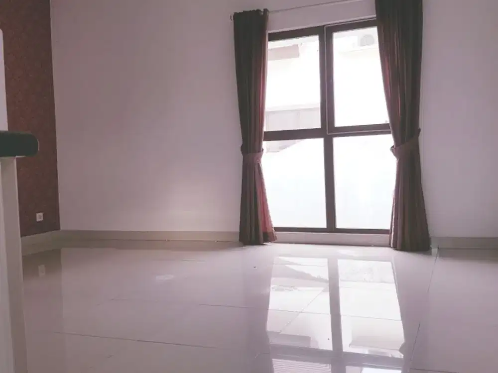 Dijual Rumah Luas 2 Lantai Kondisi Furnish Cluster Lantana, Jakarta Garden City, Cakung, 015 co 039