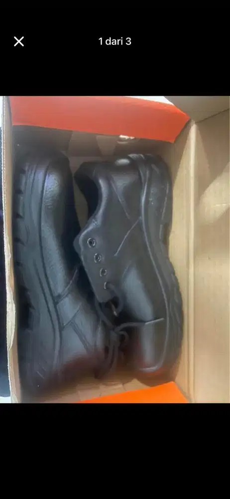 Sepatu safety dr. Osha