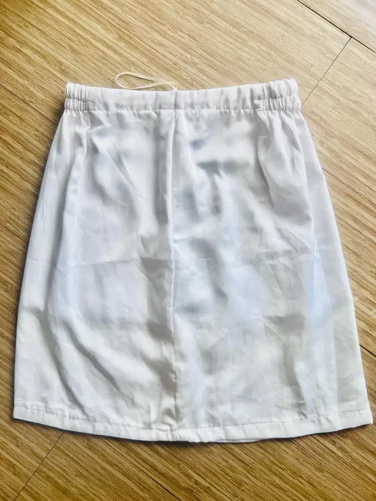 Rok White Mini Skirt Satin Silk