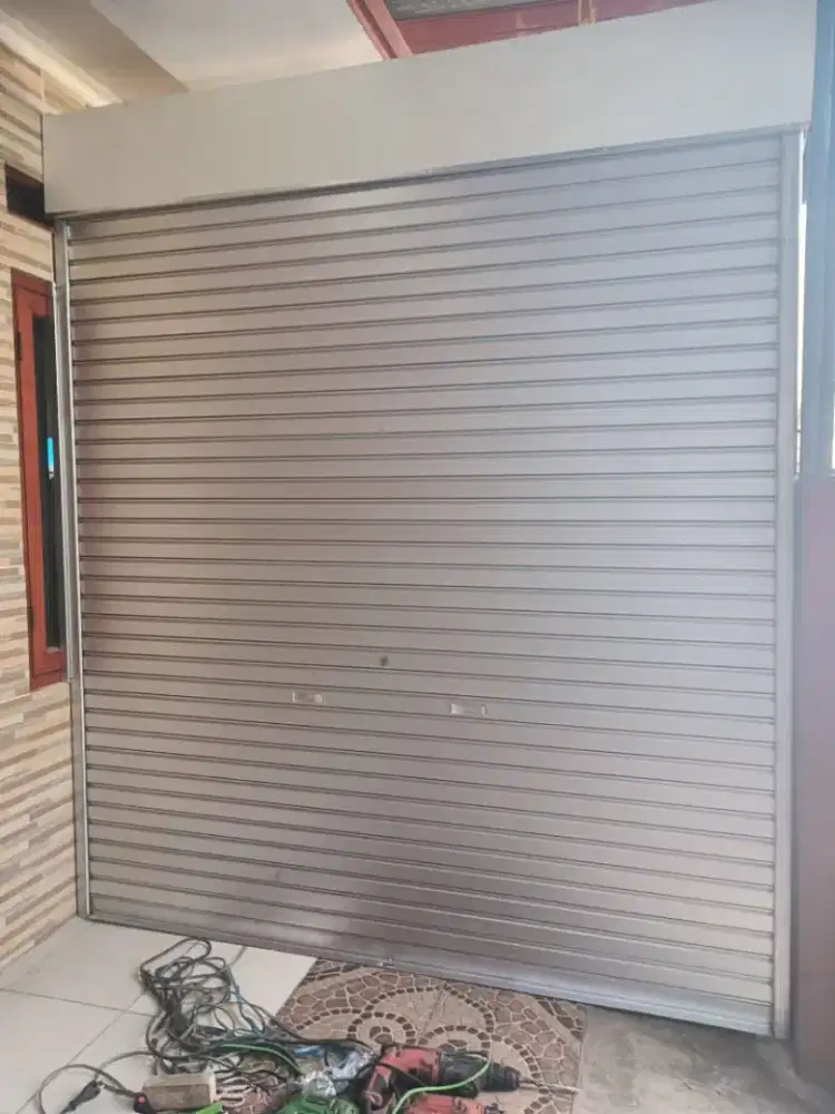 Rolling door , folding gate