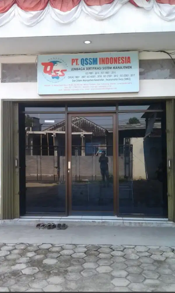 Lowongan Pekerjaan office Girl