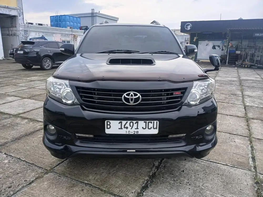 Toyota Fortuner G VNT TRD AT 2014