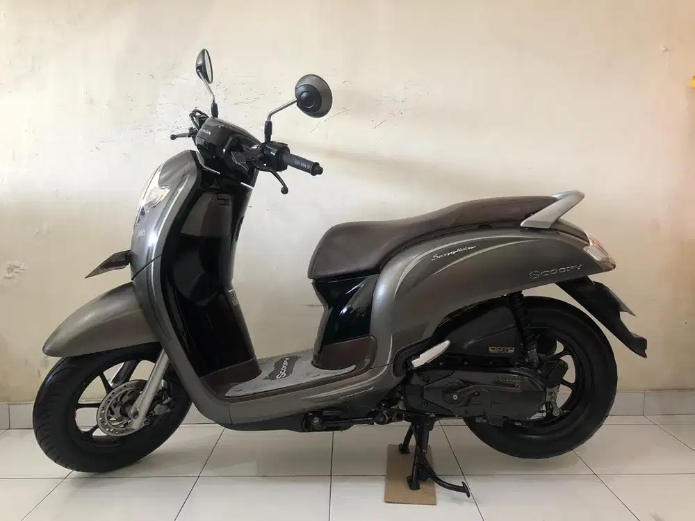 Honda Scoopy Stylish Th.2018 grey!!