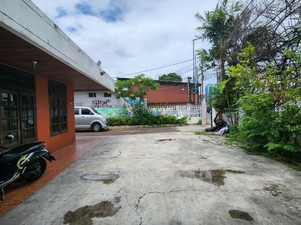 Rumah 450mtr Salemba Tengah bisa komersial usaha