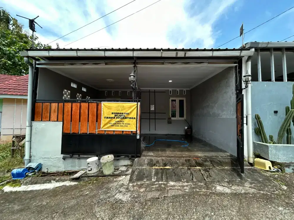 Rumah dijual murah
Lokasi selatan barat sleman dekat studio gamplong
