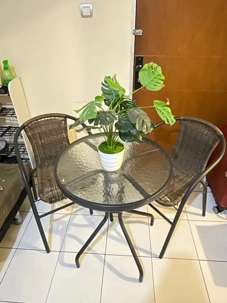 Meja kursi teras merk Informa