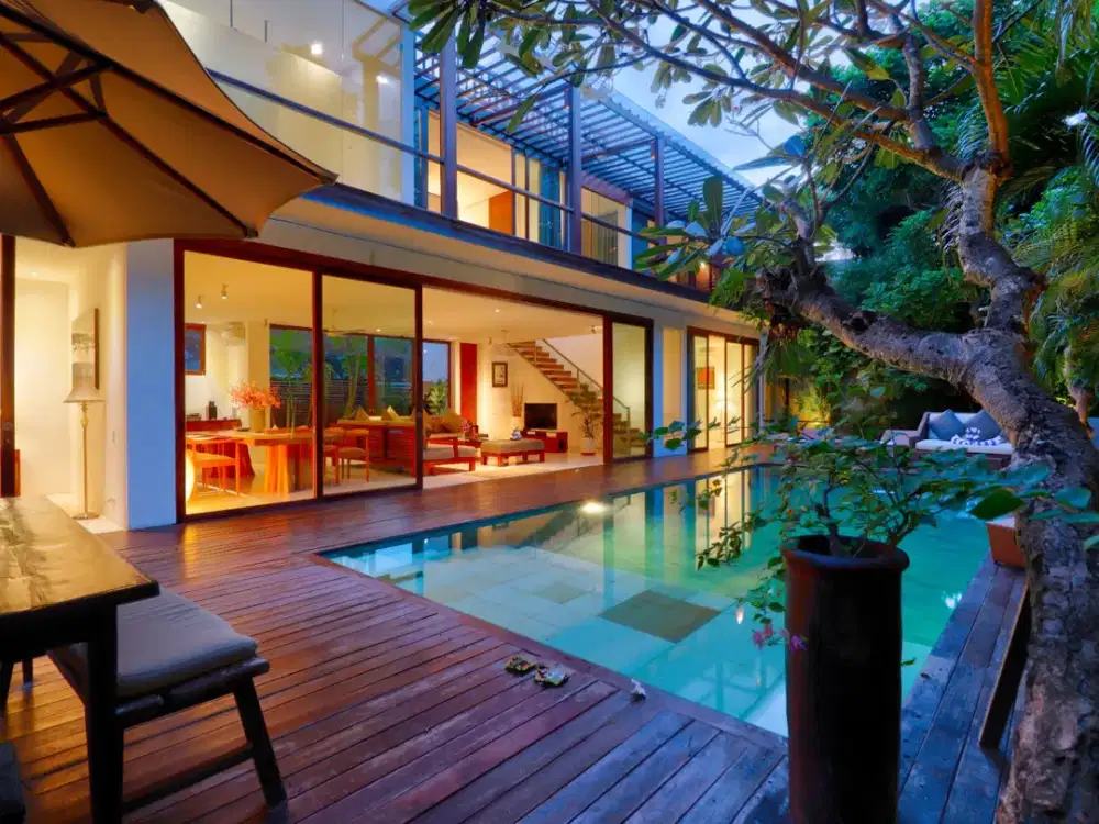 Prime 4 Bedroom Leasehold Villa Near Seminyak Beach Bali for Sale Leasehold