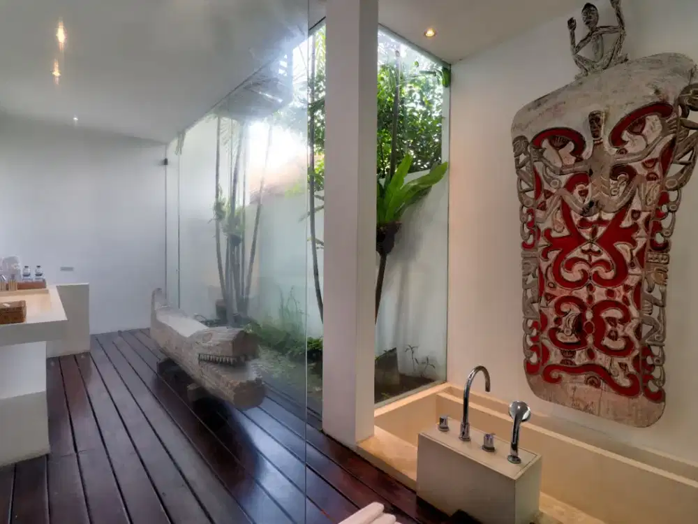 Prime 4 Bedroom Leasehold Villa Near Seminyak Beach Bali for Sale Leasehold - Thumbnail 8