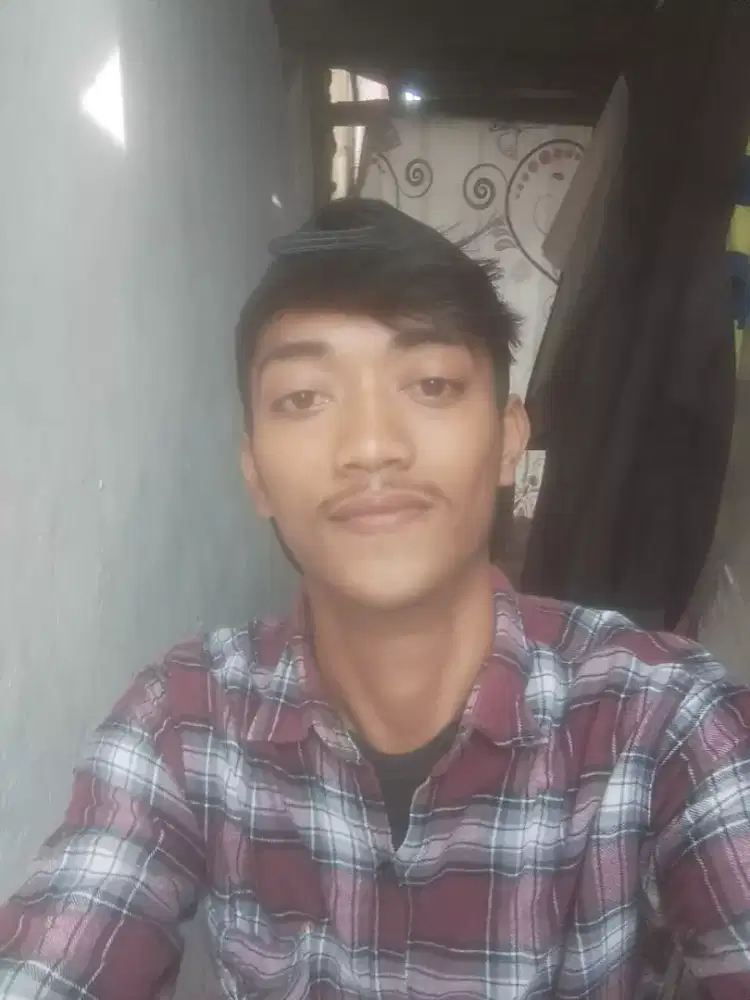 Cari kerjaan / buruh harian