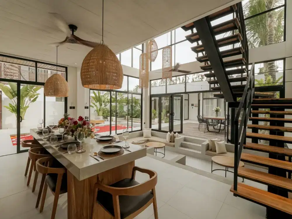 Vila desainer dengan kolam rooftop di kawasan Pererenan yang menjanjikan