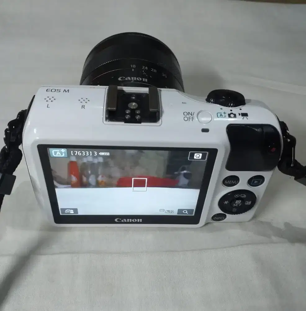 Mirroles Canon Eos M