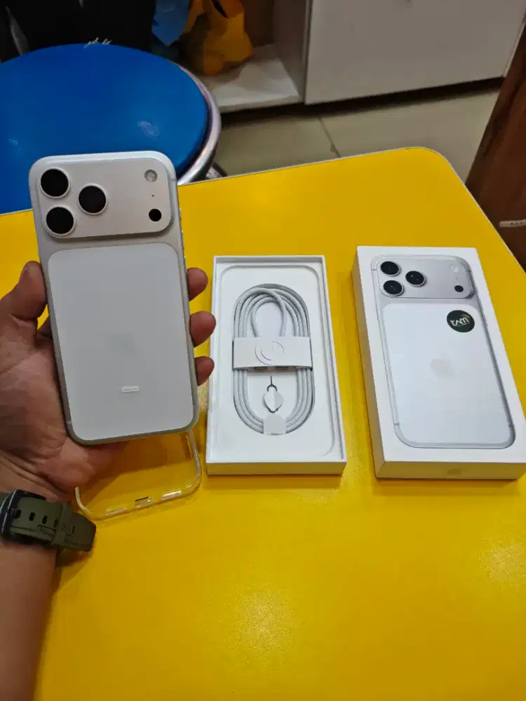 Iphone 17 Promax 256GB segel BNIB, resmi iBox bisa cash dan cicilan