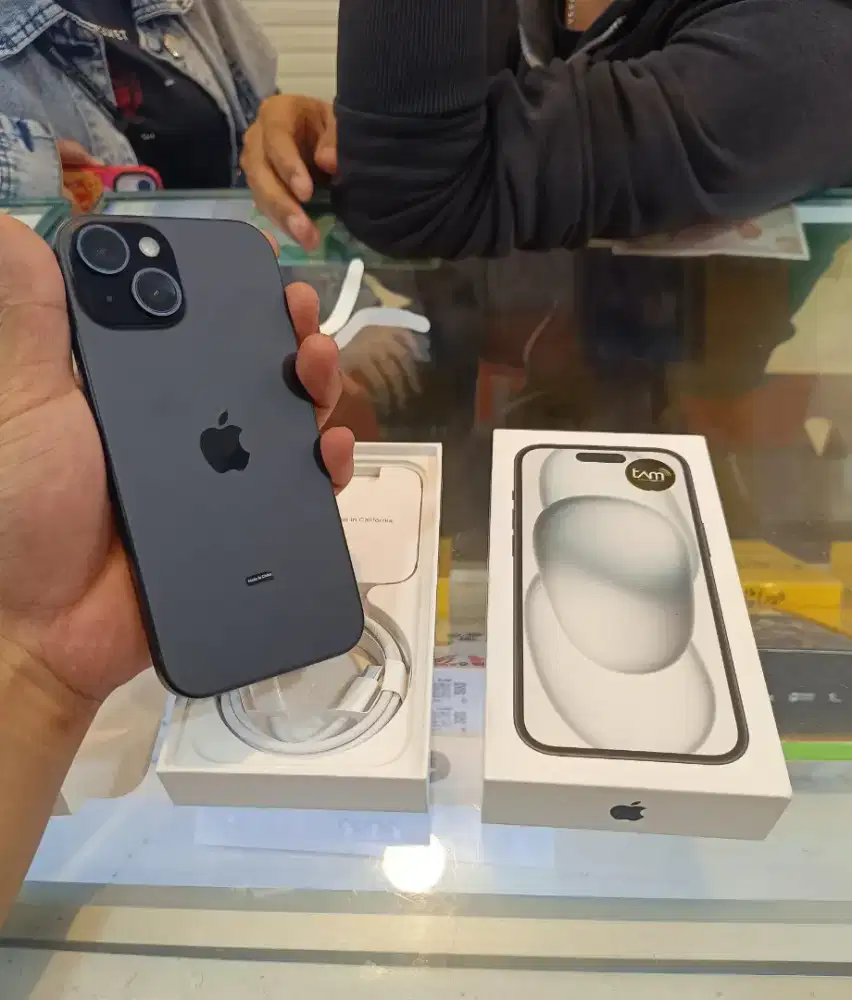 Iphone 15 128GB new segel BNIB resmi, bisa cash dan cicilan