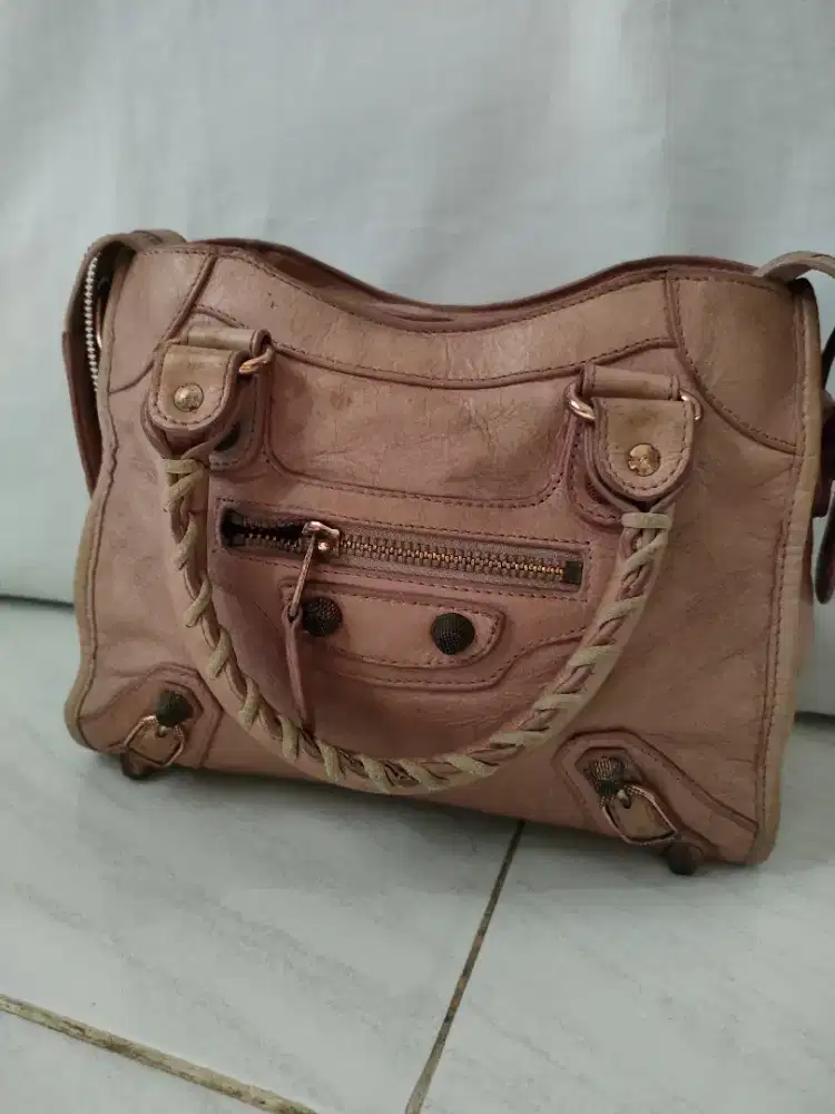 Balenciaga Mini Zip lampoo