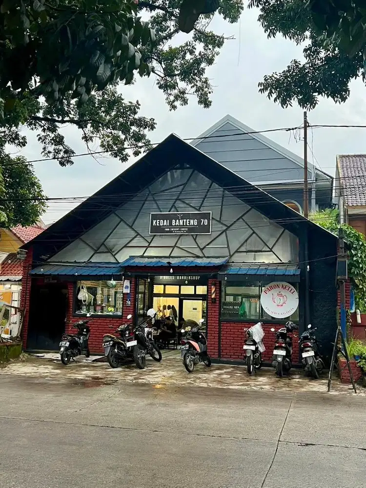 disewakan tempat usaha cocok utk cafe ,kantor,coffee shop dll