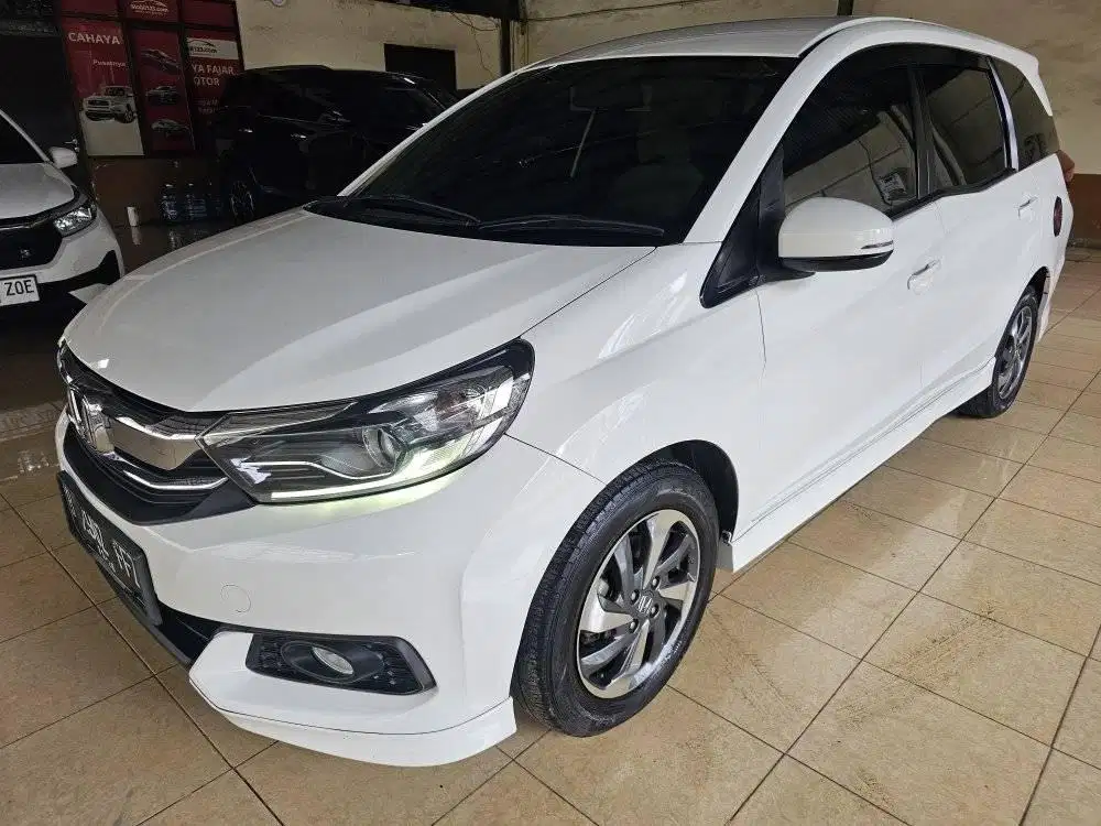 Hondq New Mobilio 1.5 E CVT 2021 Putih Last Edition