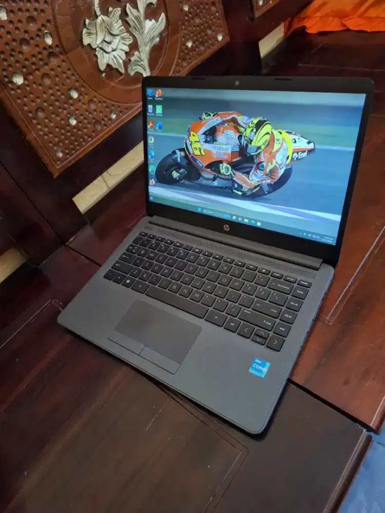 Bismillah di jual laptop hp14 slim core i3gen11 siap pakai