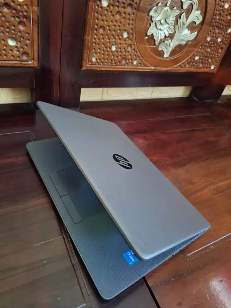Bismillah di jual BU  laptop hp14 slim core i3gen11 siap pakai