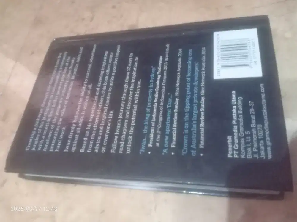 Buku From Borneo to Bloomberg by Iwan Sunito