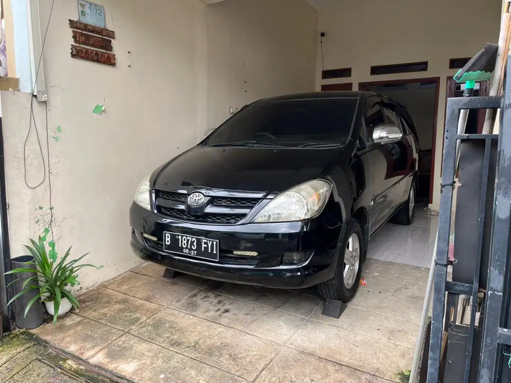 Toyota Kijang Innova 2007 Bensin