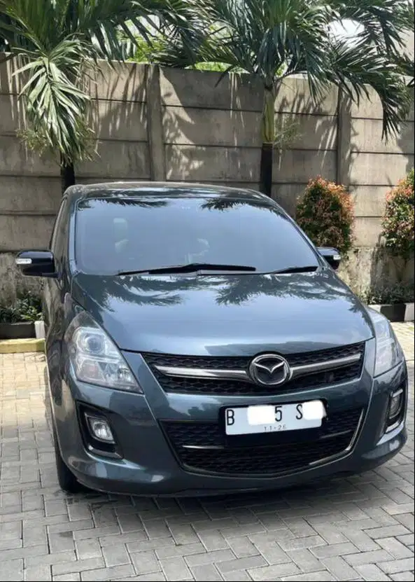 MAZDA 8 Dark Grey 2011