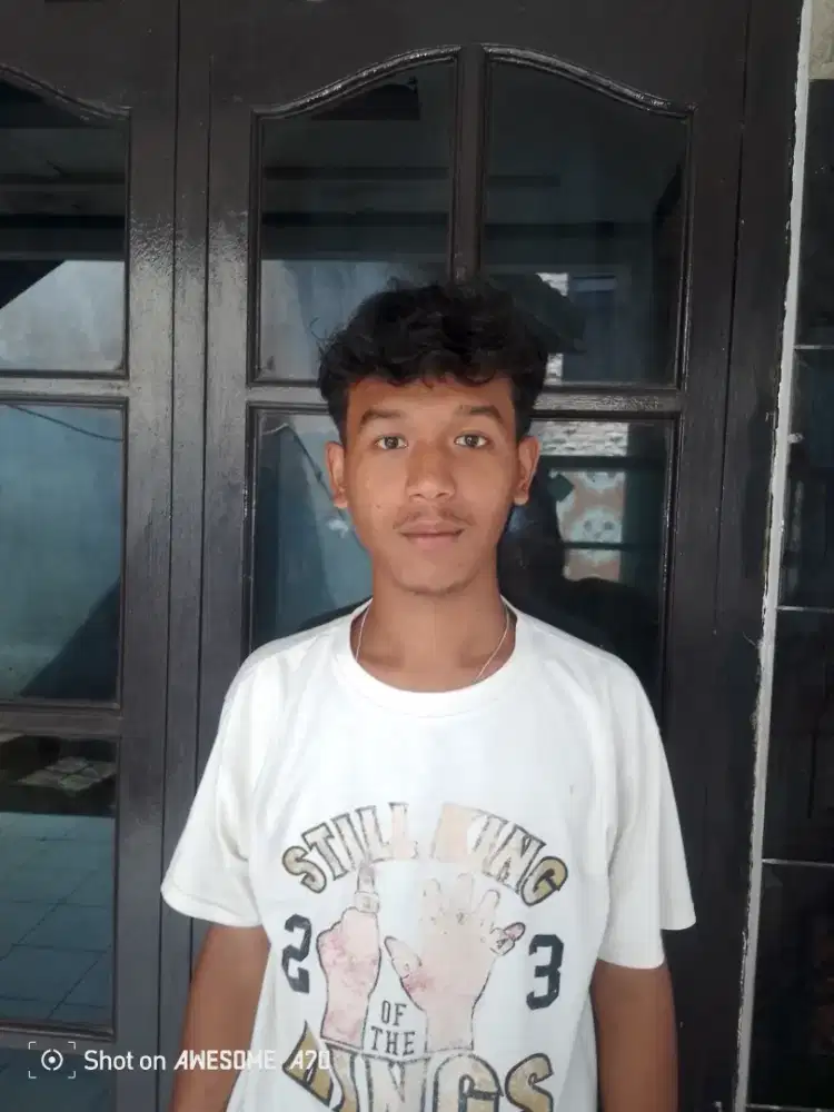 sedang mencari pekerjaan