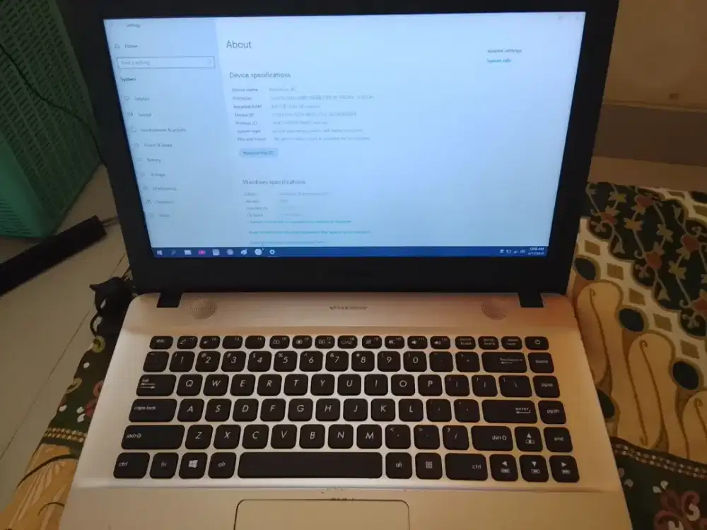 Asus Intel Celeron 4gb