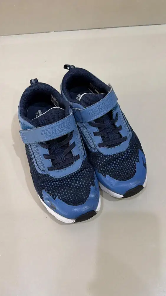 Preloved Sepatu Anak Laki laki Sketchers Blue