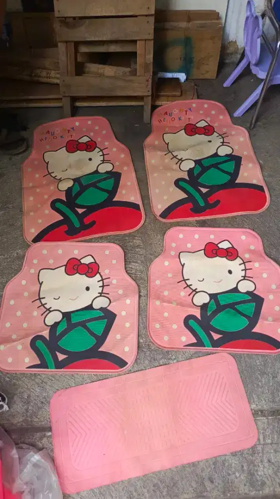Alas Karet Hello Kitty pink