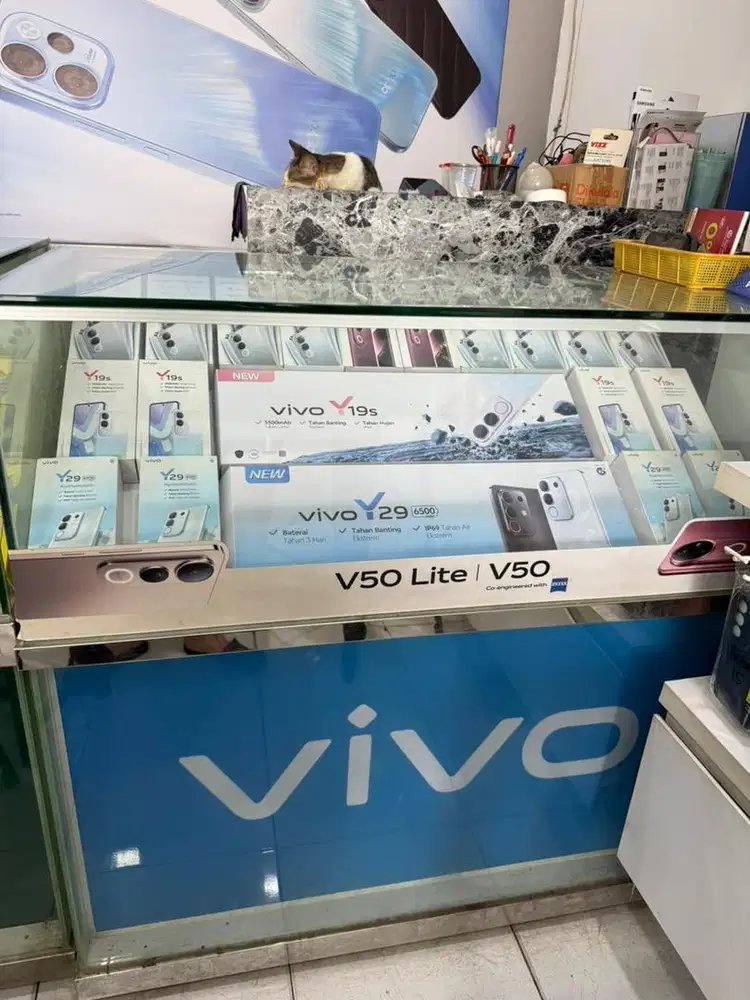 Di jual etalase Vivo