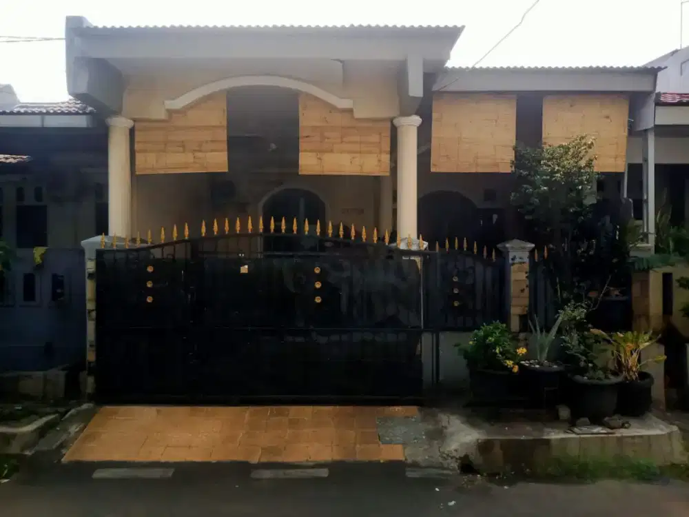 Di jual cepat rumah dalam cluster bebas banjir di puri gading
