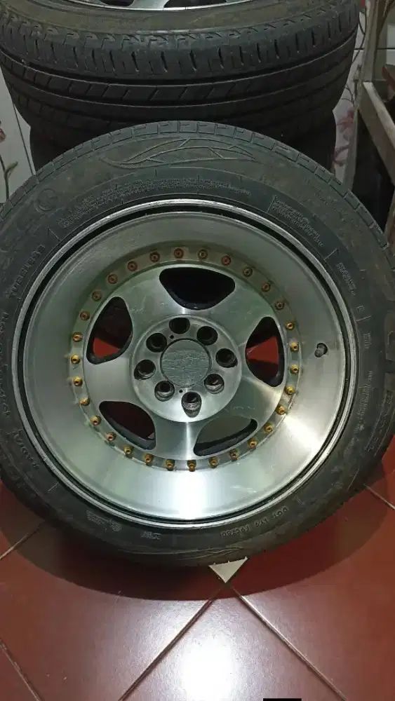 Velg mobil celong ring 16