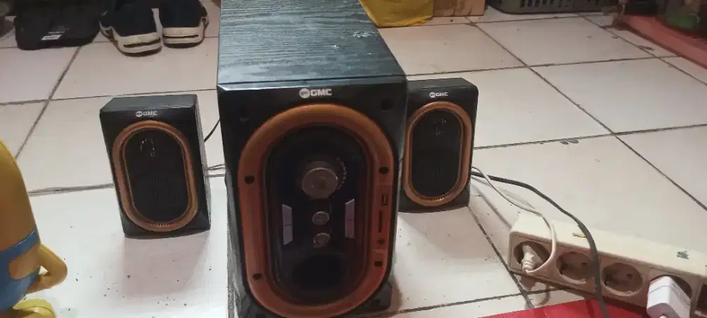 Speker bluetooth merk GMC